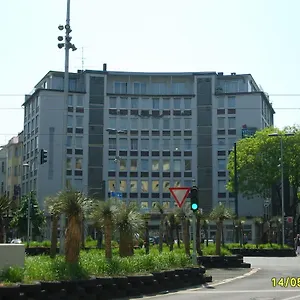 Domo Mondial Отель