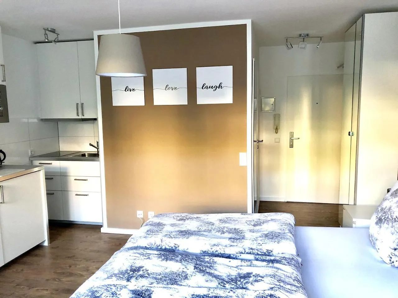 Comeback Apartment Dusseldorf Zentrum I